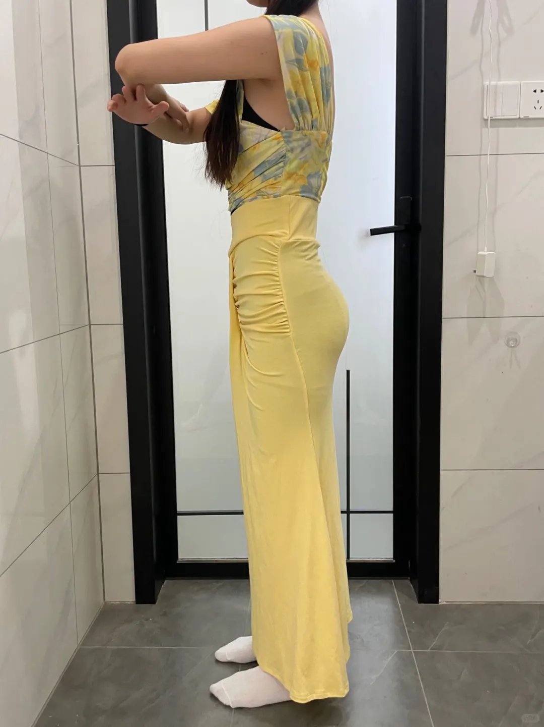 被朋友偷拍了！还以为我穿上很好看