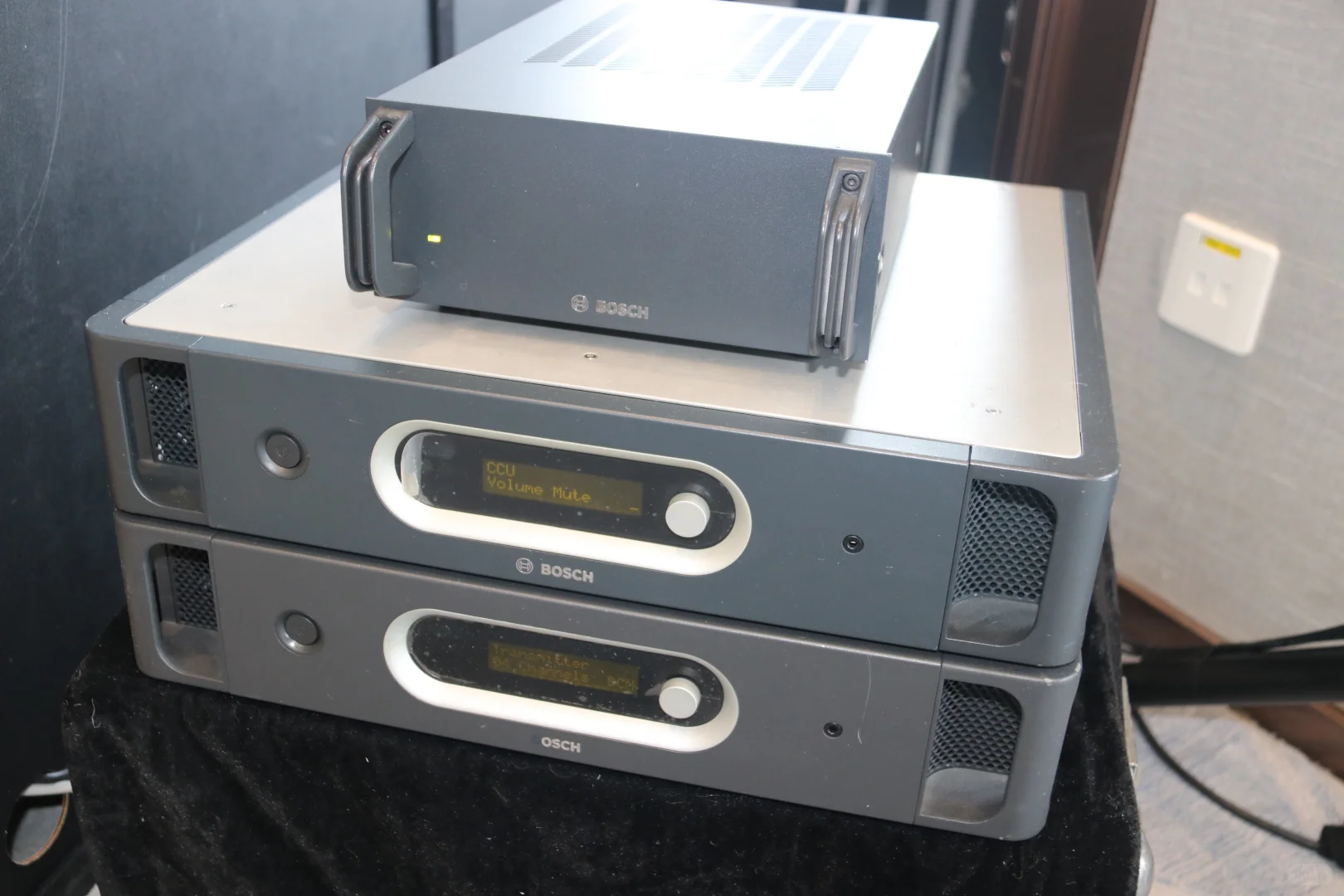 中阿博览会即将开幕，同传翻译全面准备中