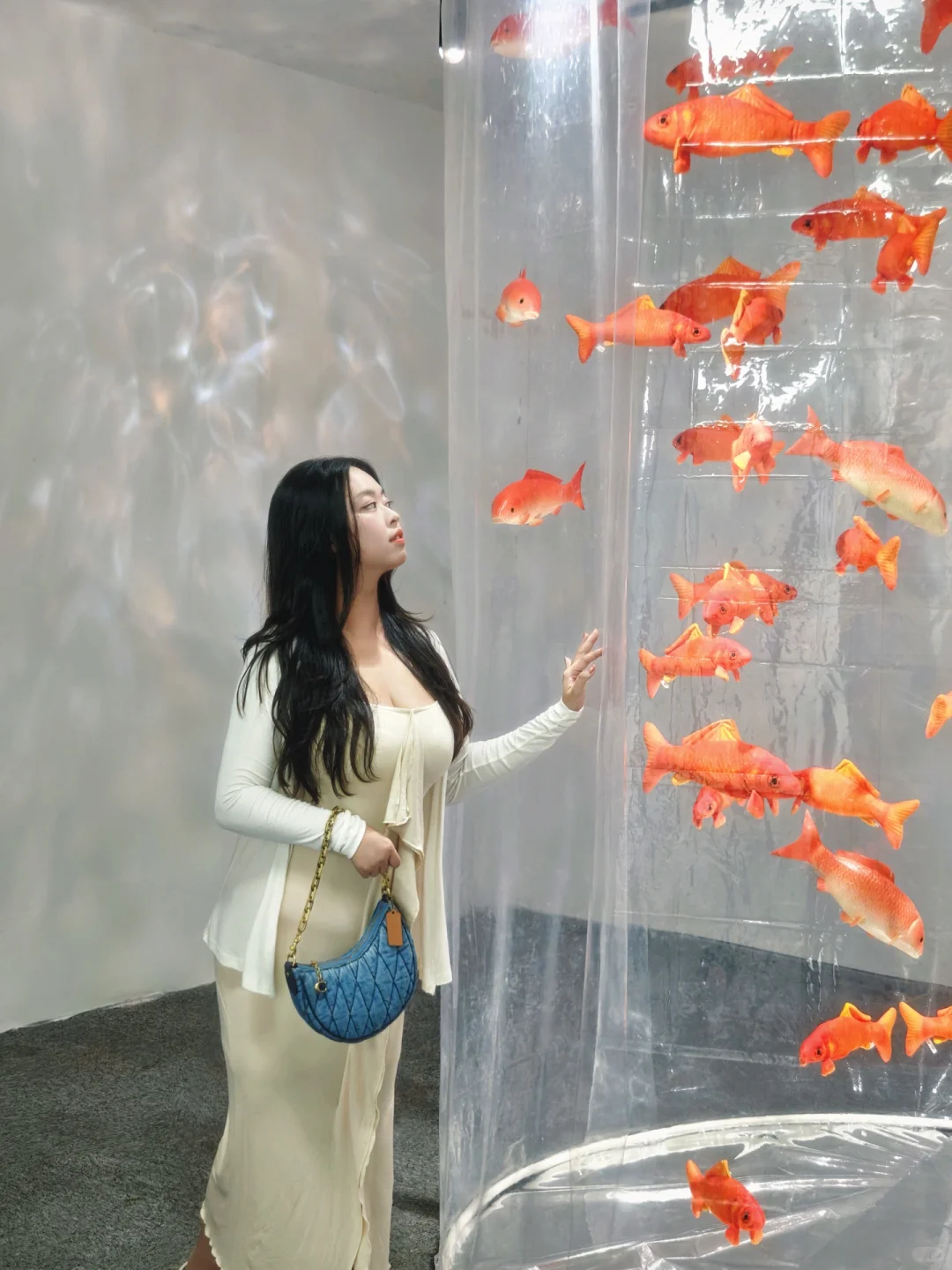 ?广州新展～好梦幻坠入鱼里的世界展? ༠°