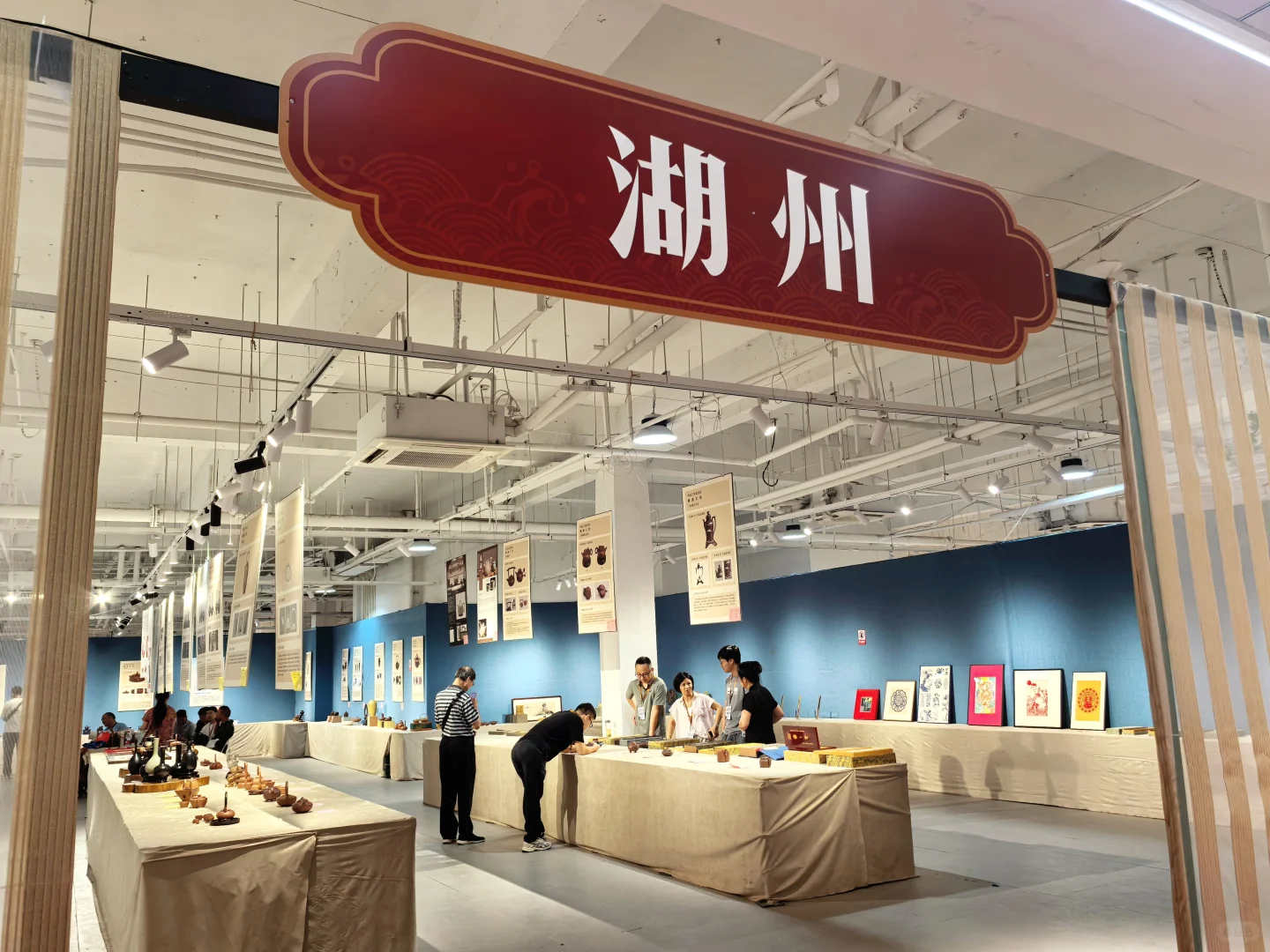 感觉她们是来参展，我是来宣传湖州和吴兴的