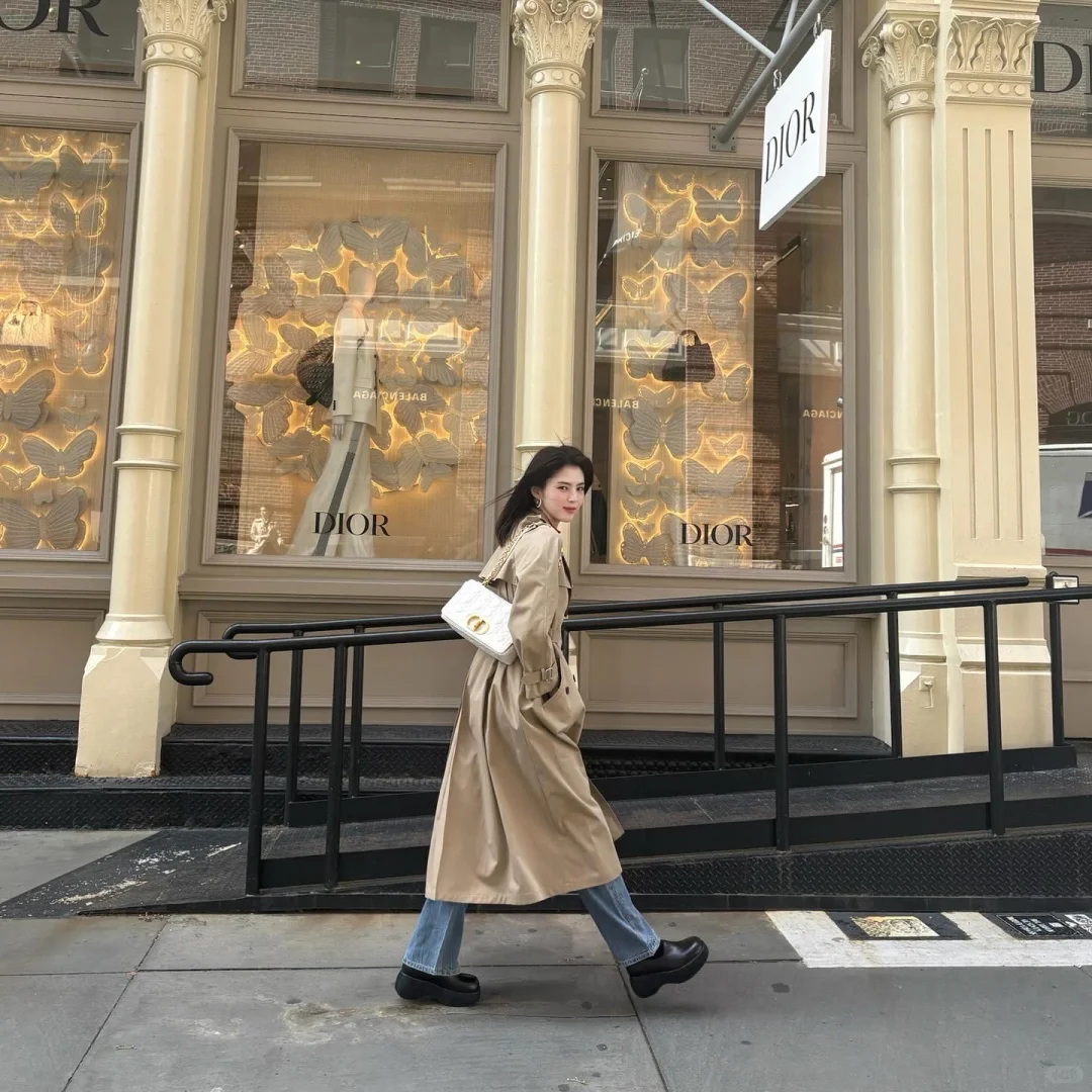 从冷到迷人：韩韶禧的“酷脸系”时尚魅力解析