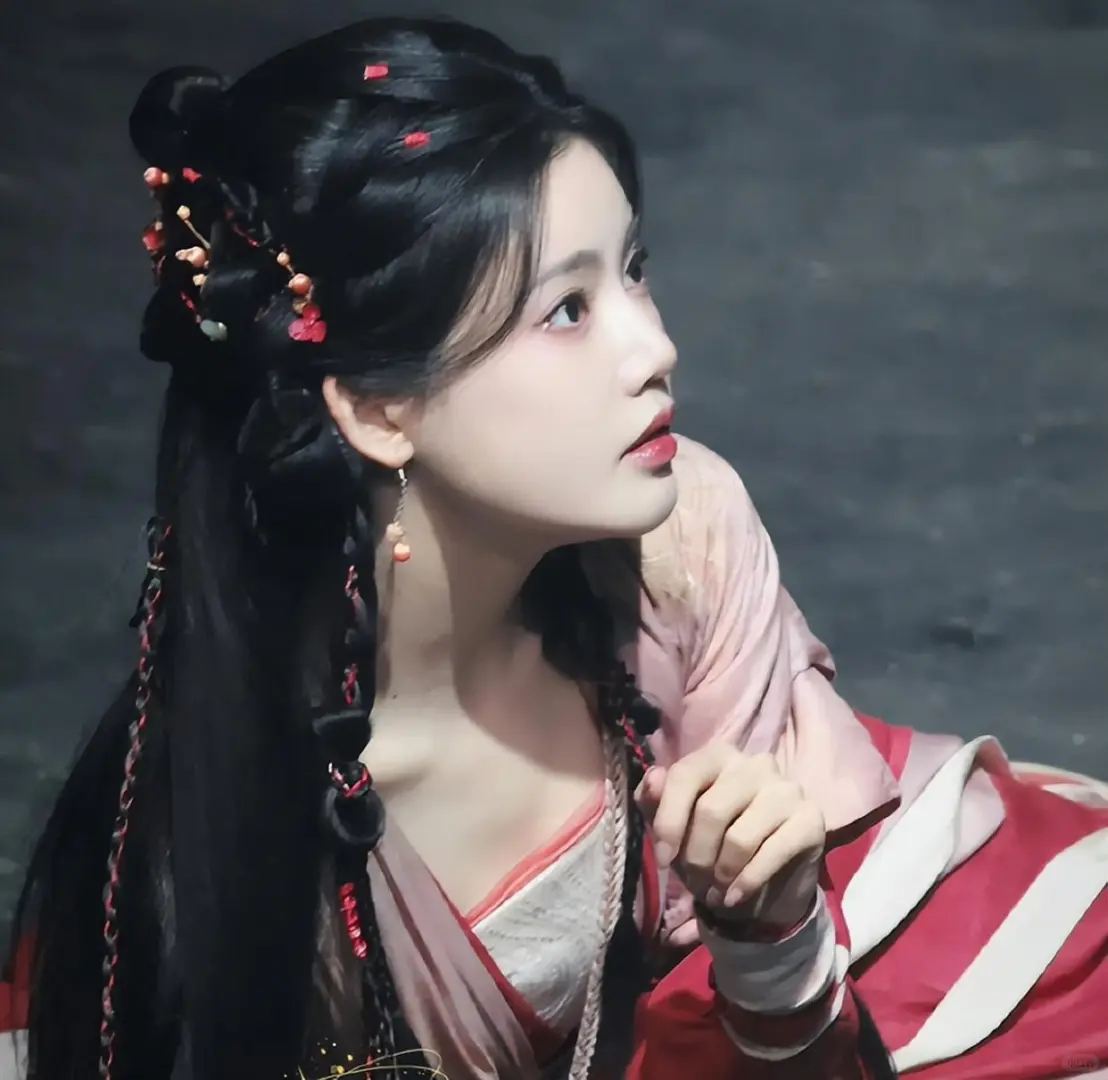 《花千骨》姊妹篇过审，全员颜值在线，男主被指