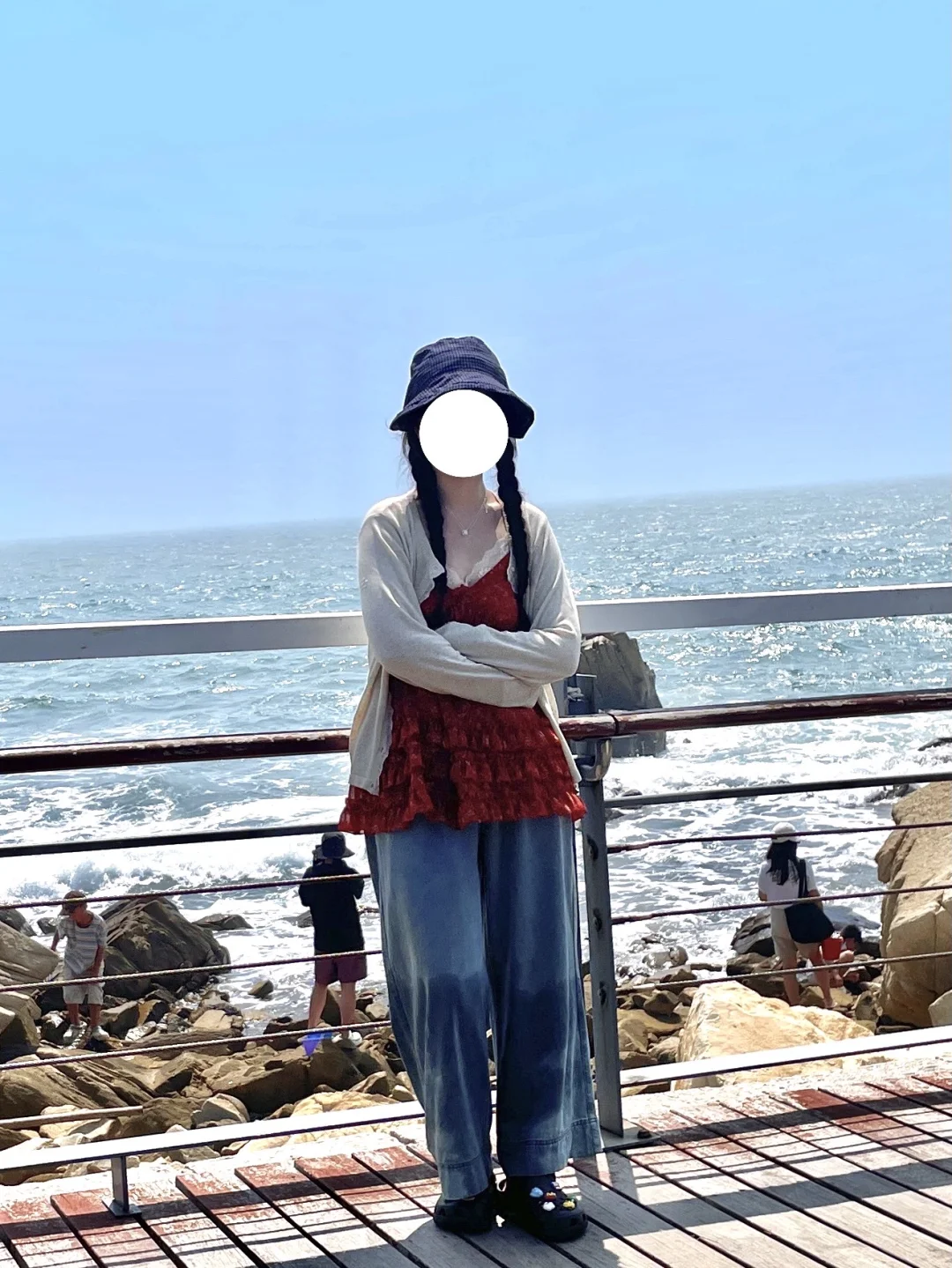 青岛的海好漂亮呀，几套海边穿搭分享?