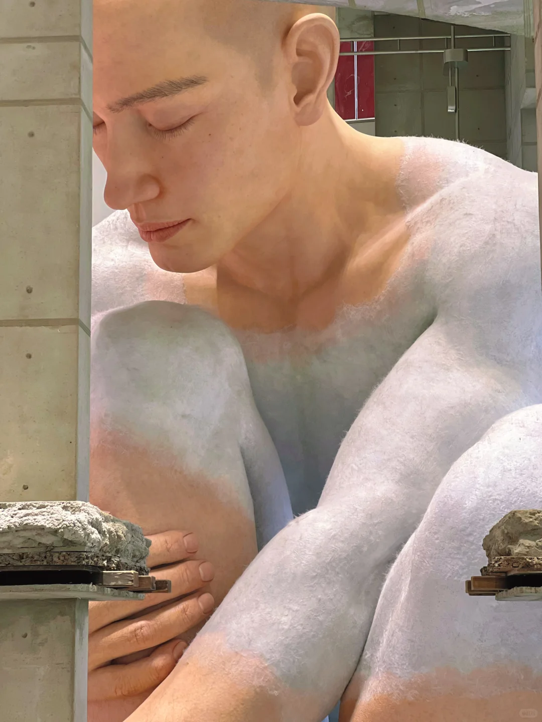 小心！！！?巨人出没！当超现实主义映入现实