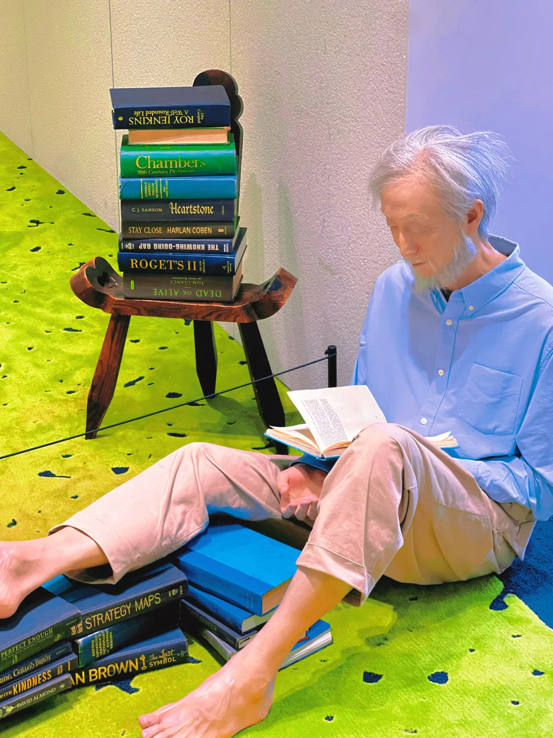 小心！！！?巨人出没！当超现实主义映入现实