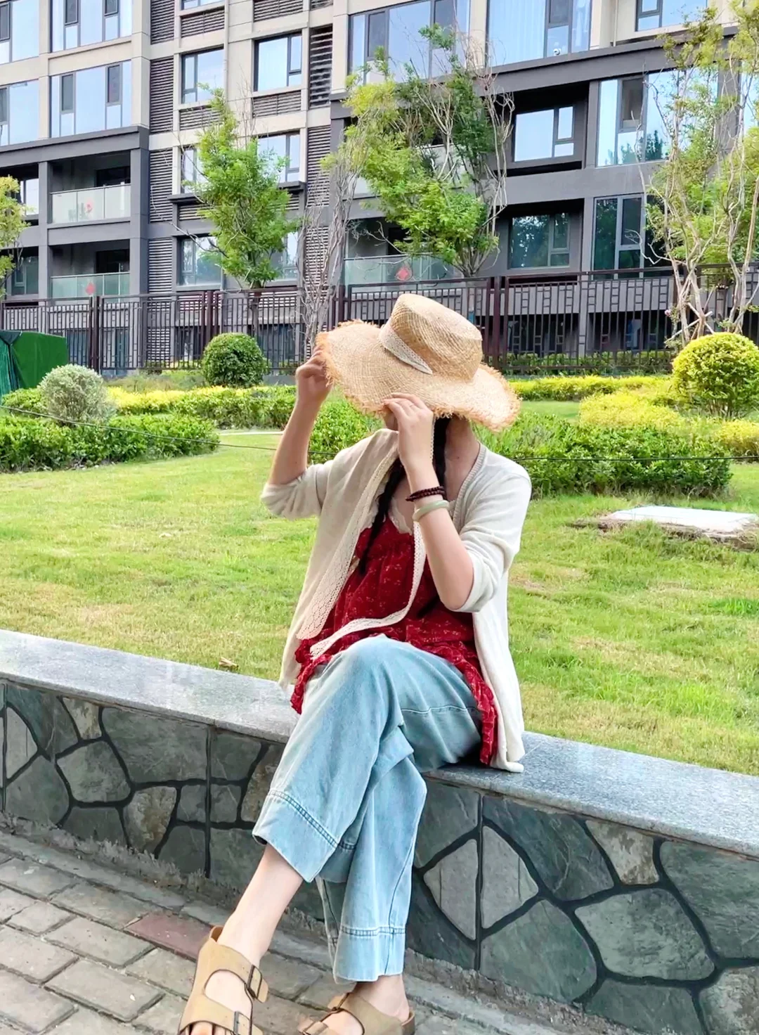 青岛的海好漂亮呀，几套海边穿搭分享?