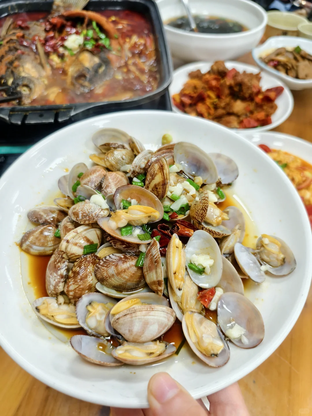 79元四人餐？顾客赚大发，老板是慈善家？！