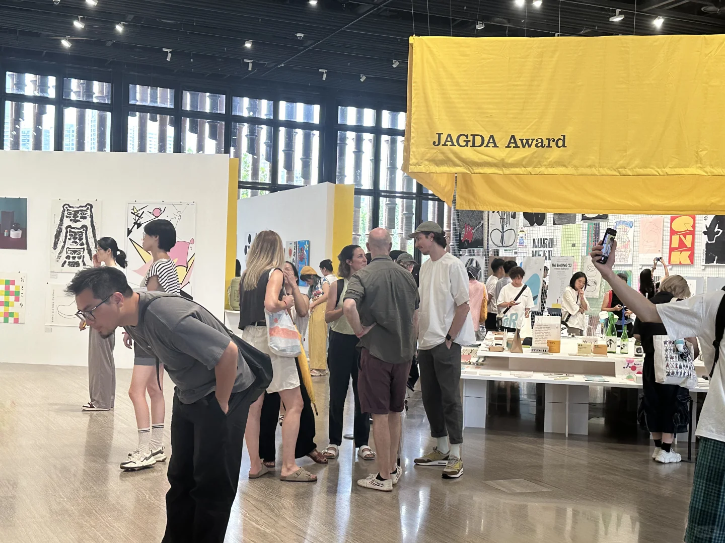 平面设计师都来上海看展了吧