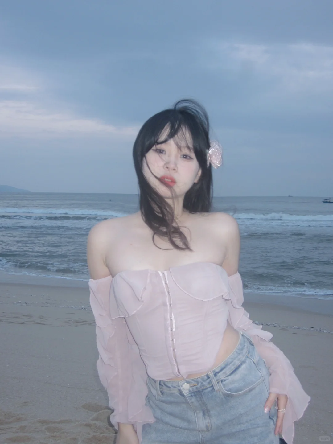 海边穿搭?️｜不用穿裙子也能很出片?