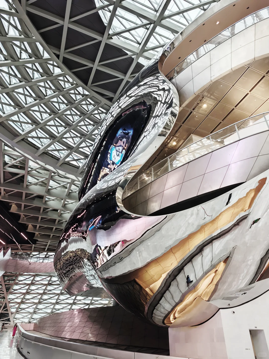 深圳新展｜馆藏级艺术展，艺术建筑双重暴击