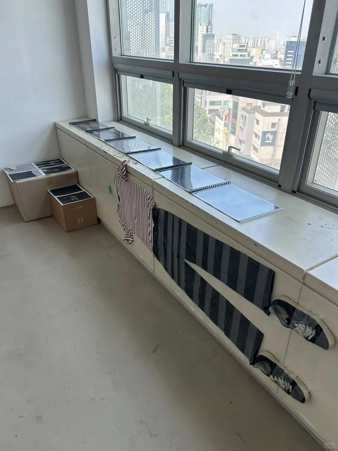 ??弘益大学｜视觉传达系 作业课题展