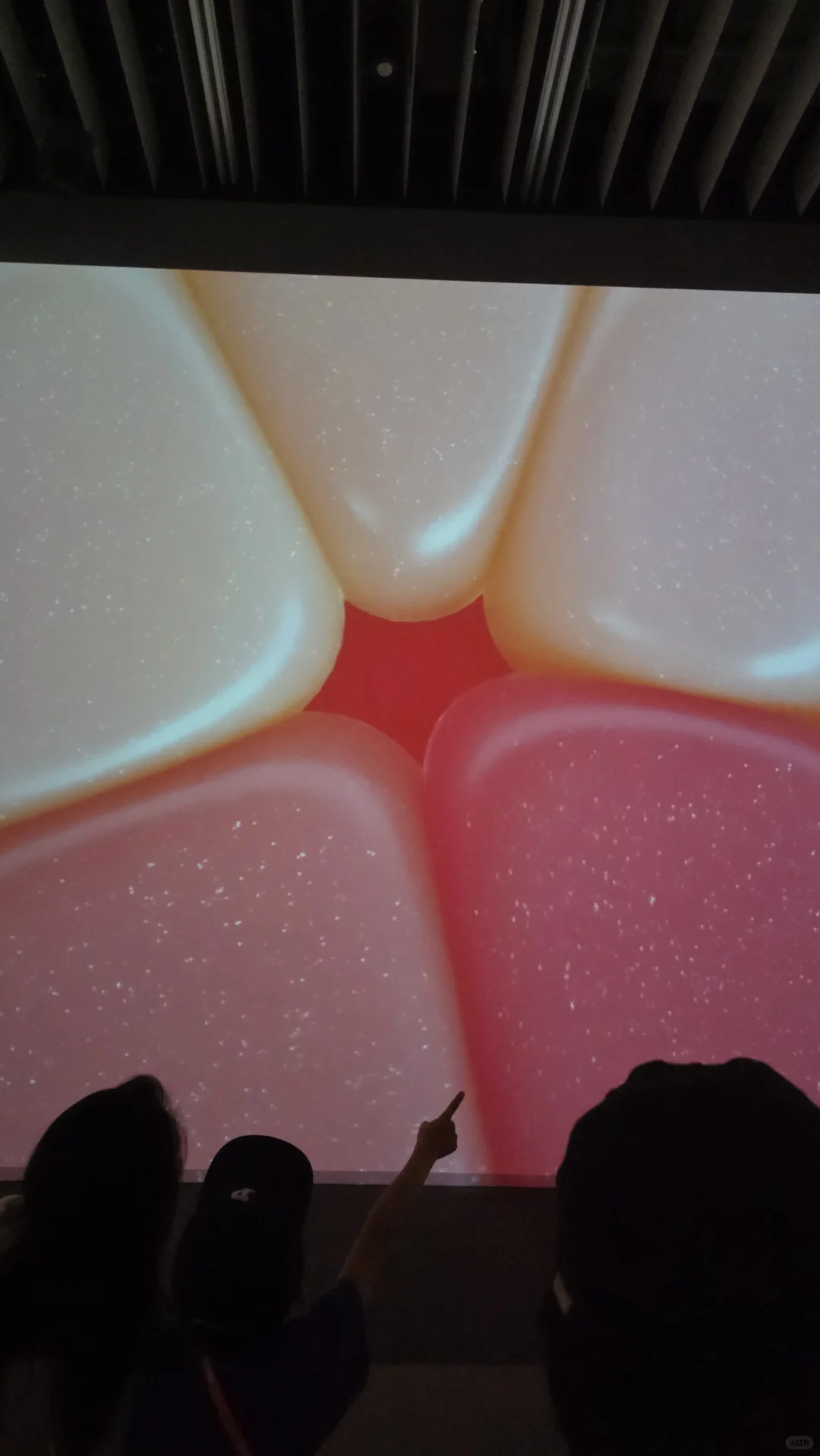 东京あ设计展，多少有点。。。