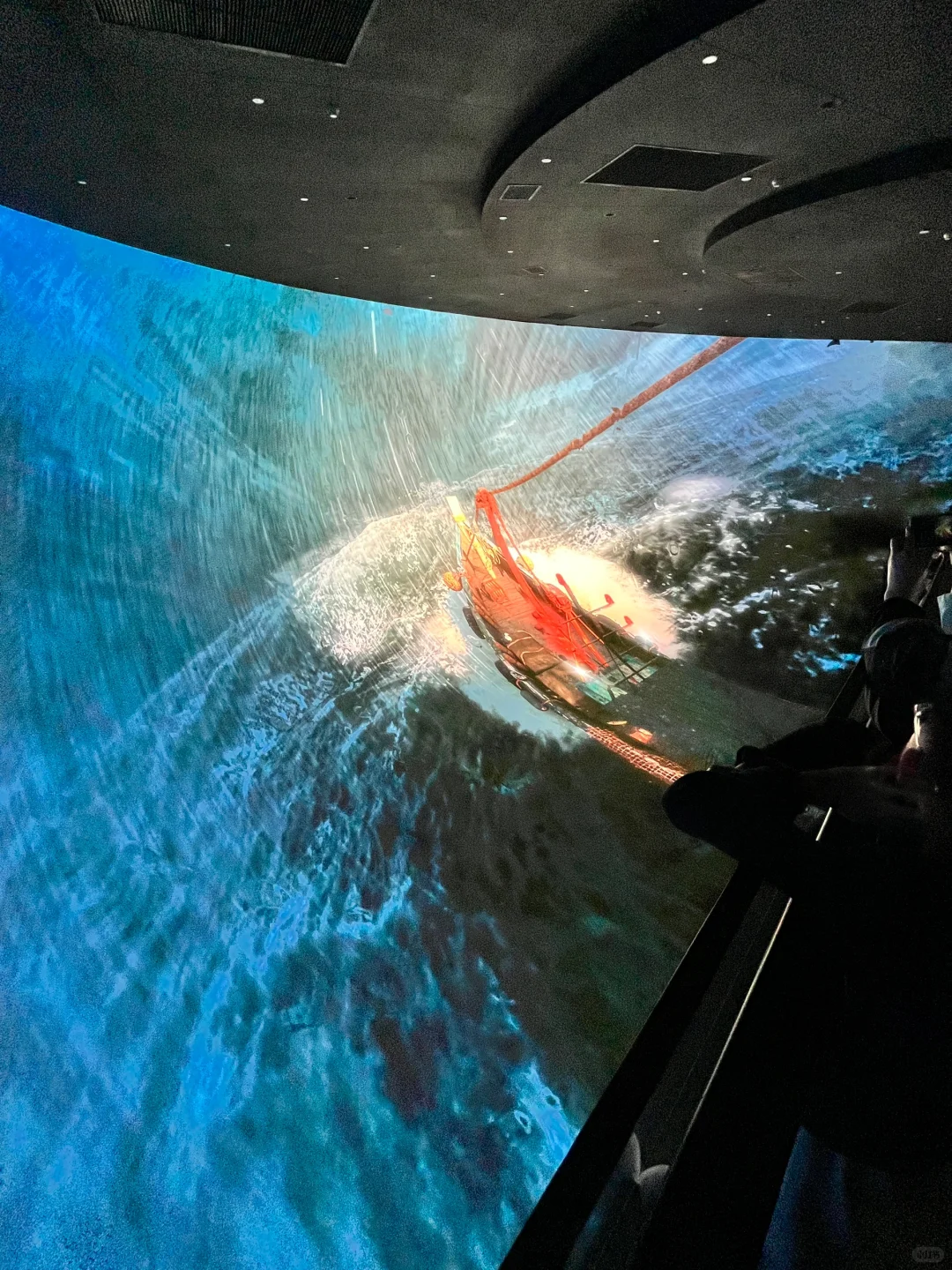 酷炫好玩的光影展?八角湾遛娃圣地打卡！