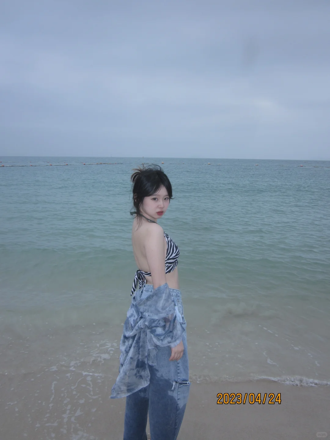 海边穿搭?️｜不用穿裙子也能很出片?