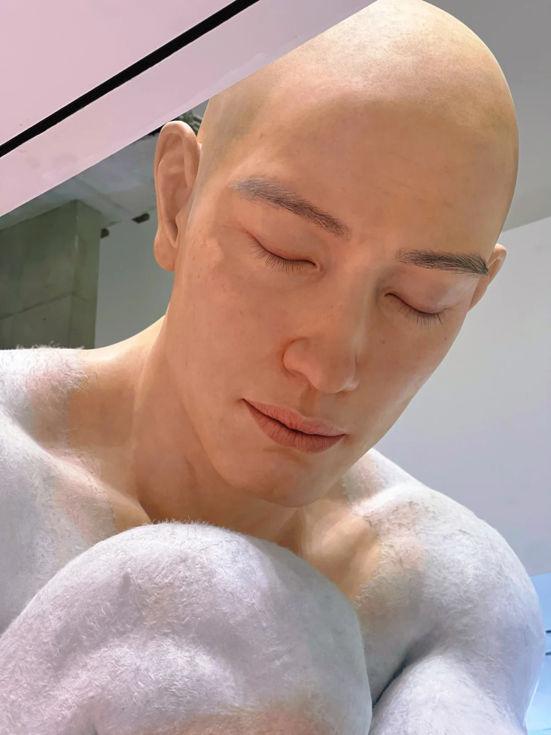 小心！！！?巨人出没！当超现实主义映入现实