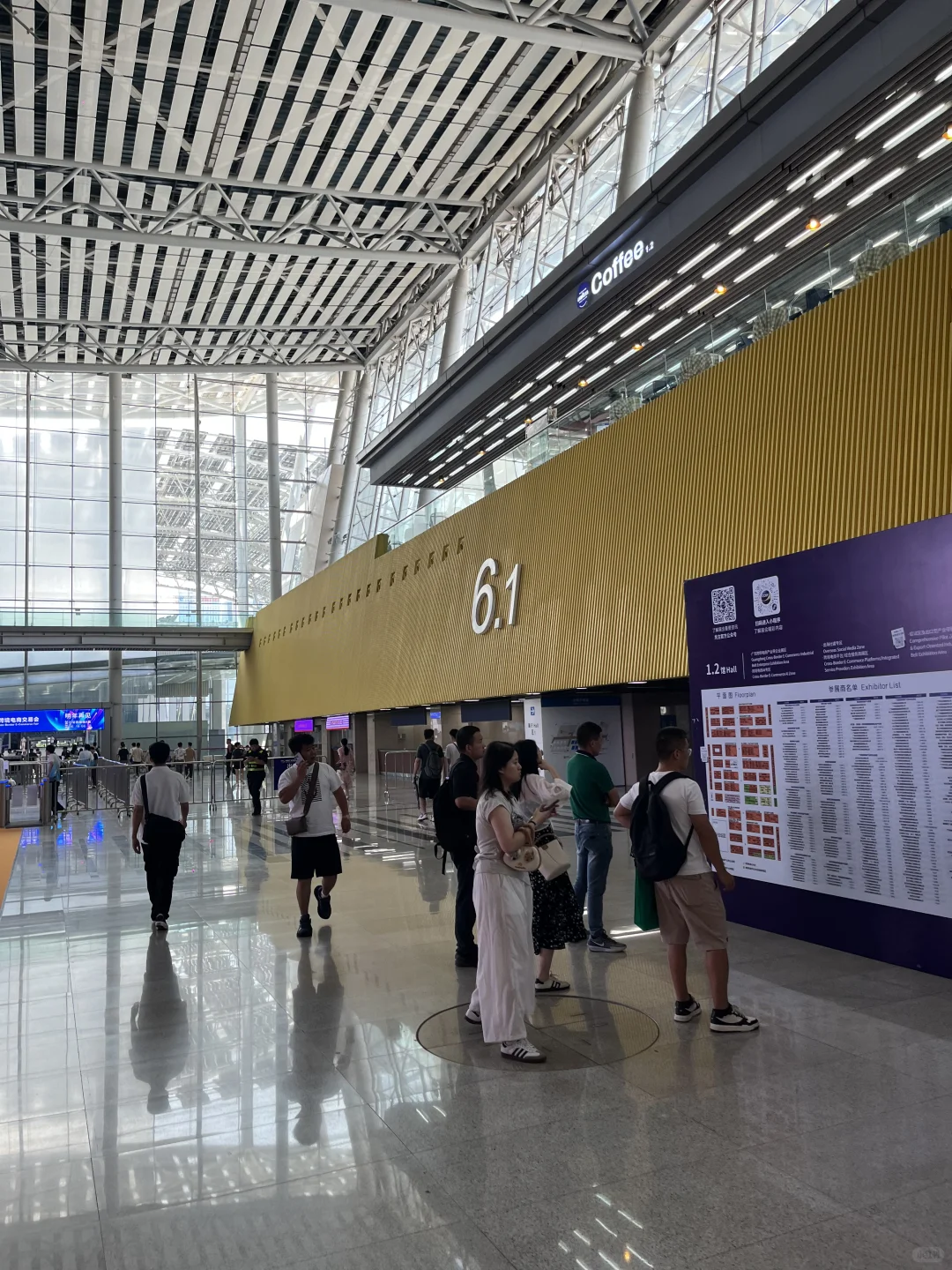 97年模特转行之｜勇闯广州跨境电商展会