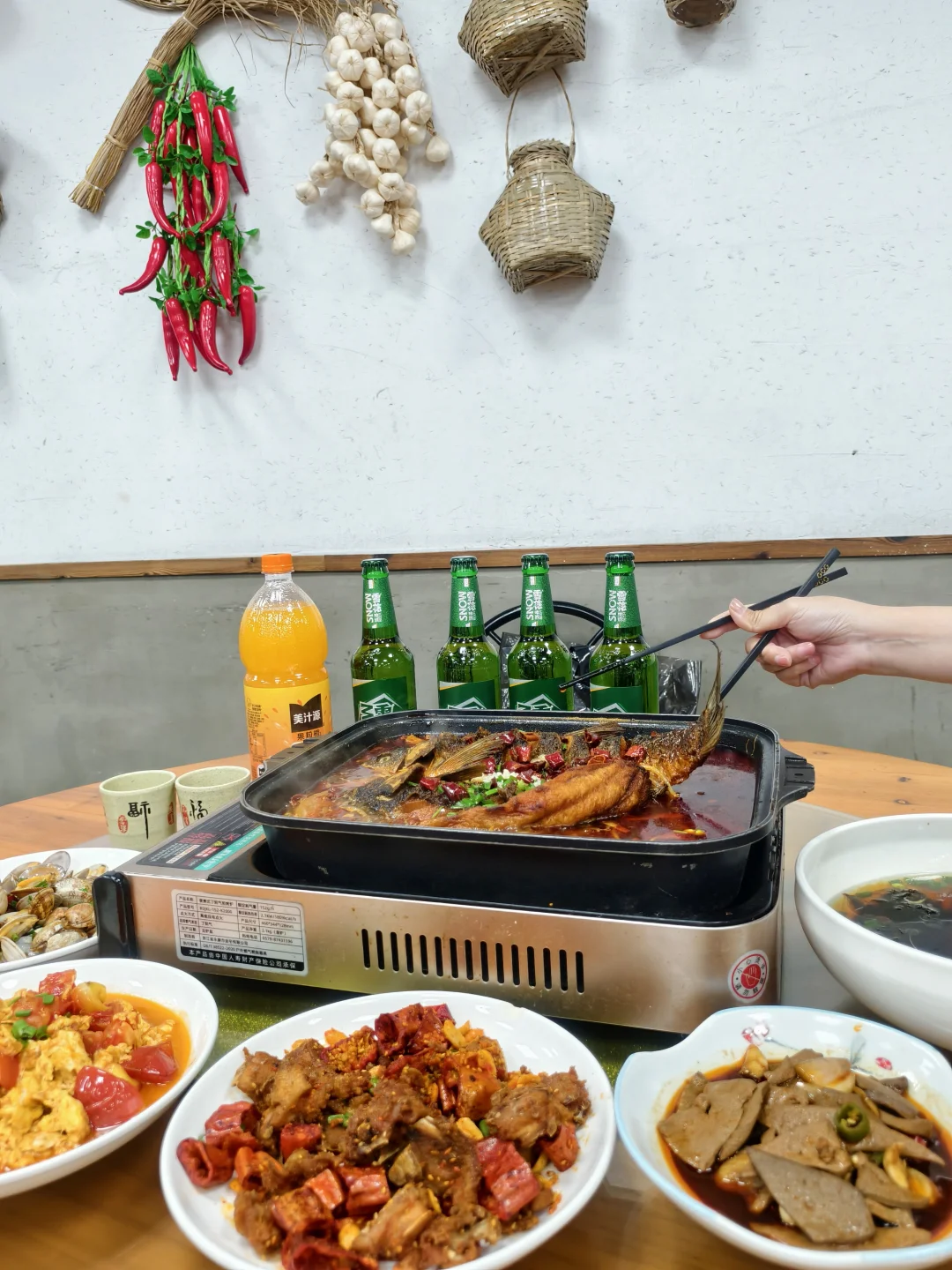 79元四人餐？顾客赚大发，老板是慈善家？！