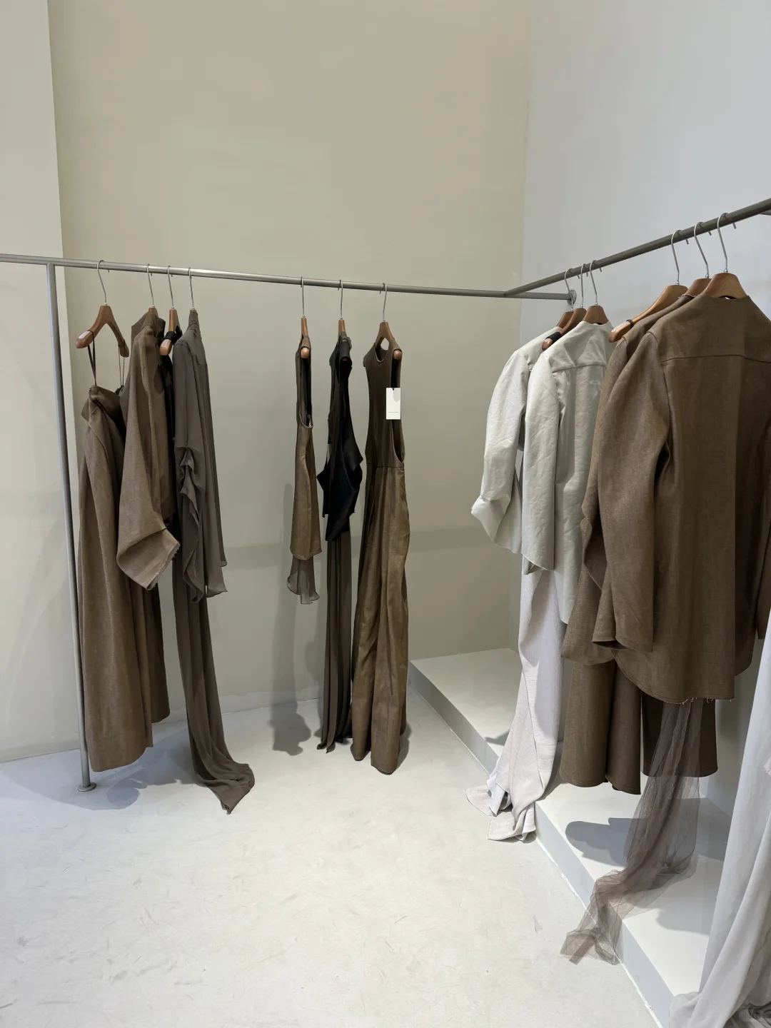 时尚艺术｜跟着设计师云看展?