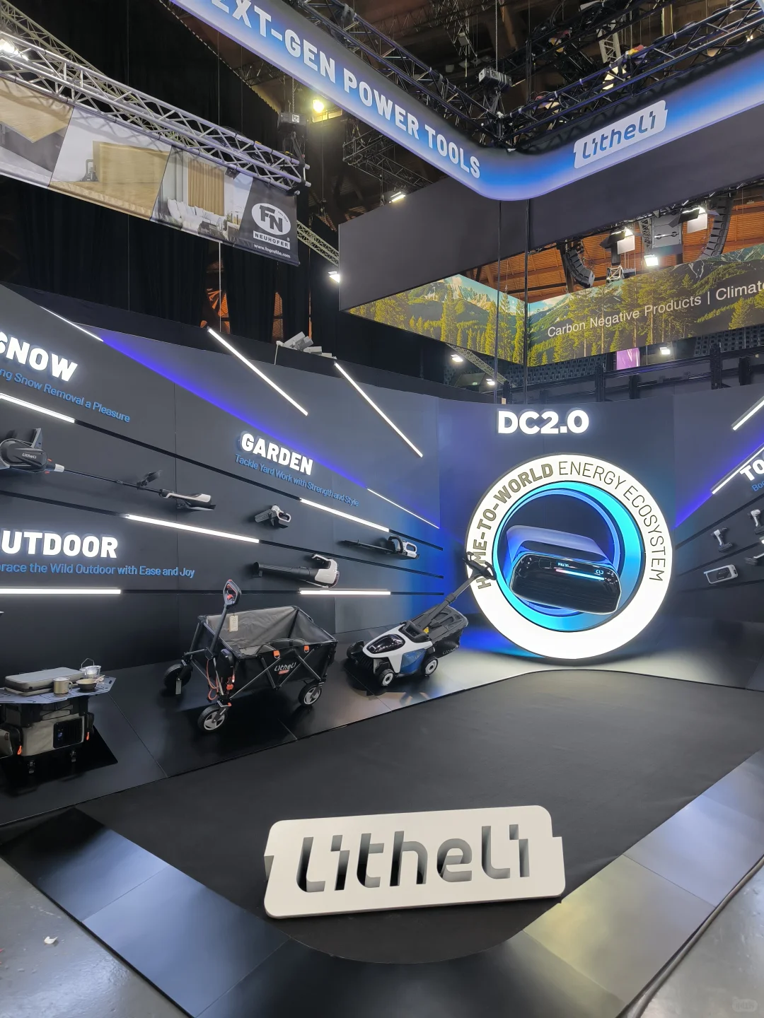 在欧洲也可以做出炫酷的展台