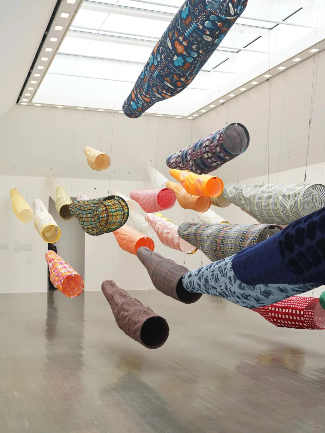 面料艺术化趋势｜谁说美术馆只能看展了?