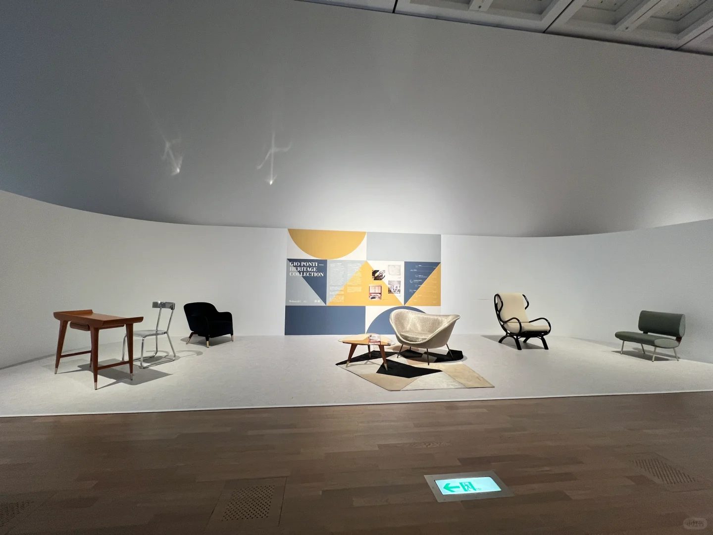 ??设计人不能错过的免费经典家具展?