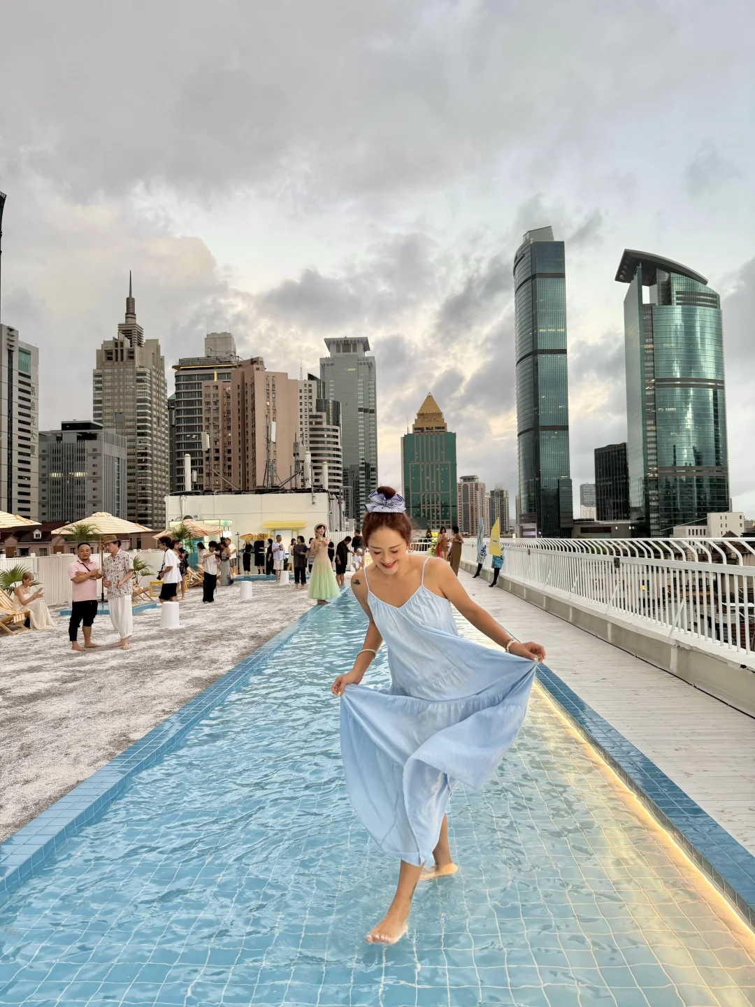 上海新展｜?️度假风拉满的屋顶展来啦！?