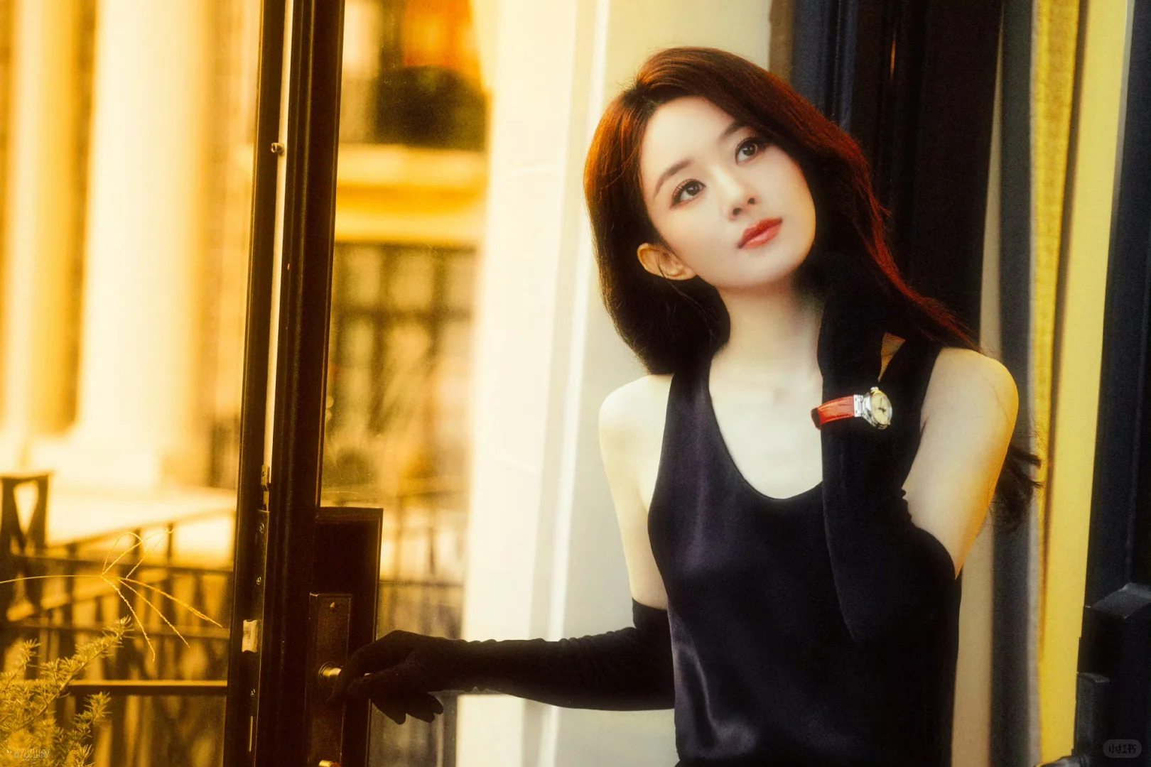 赵丽颖浪琴直播造型，长发妩媚动人❤️