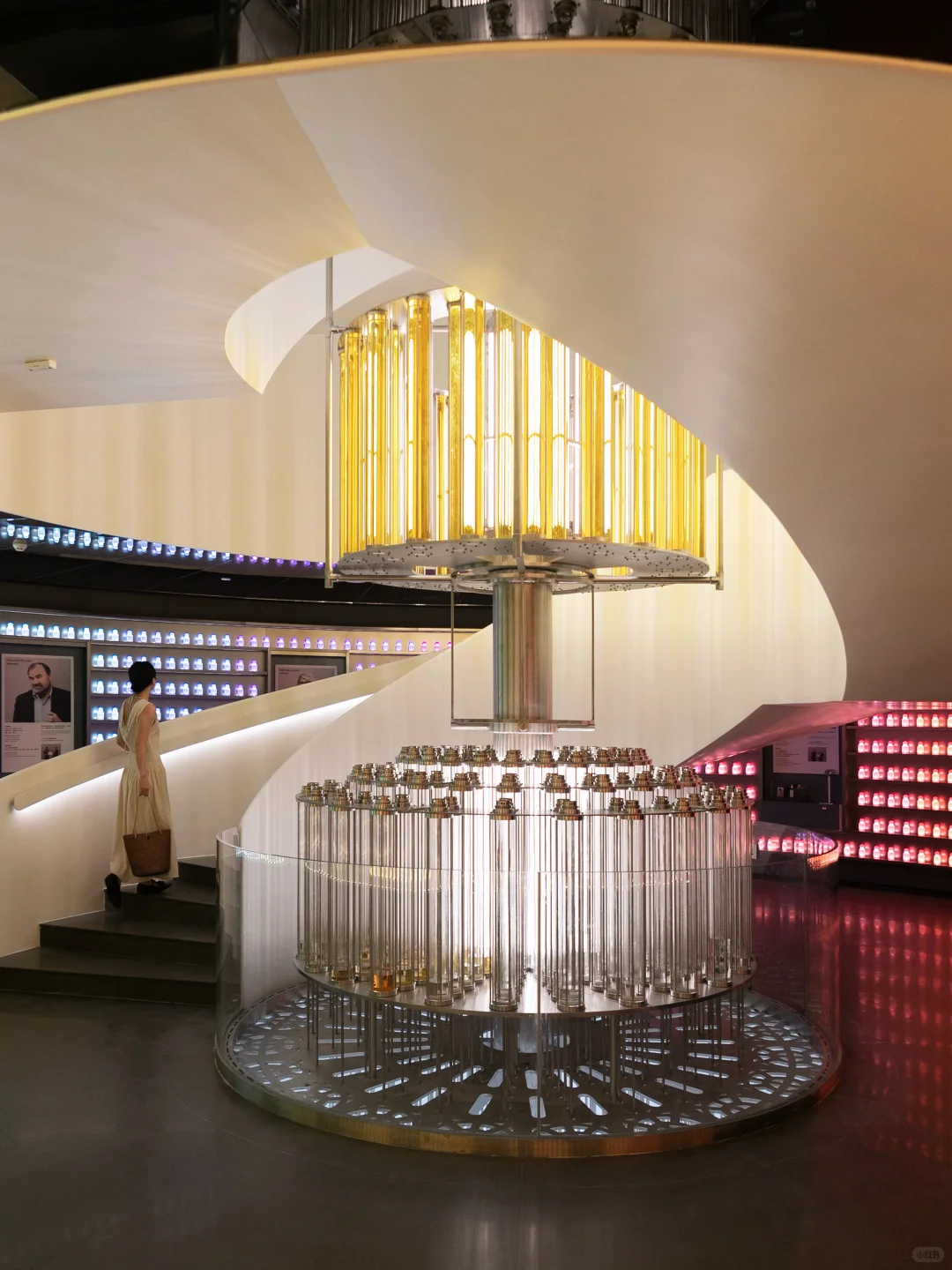 ✨广州新地标丨走进了由香气织就的时空隧道～