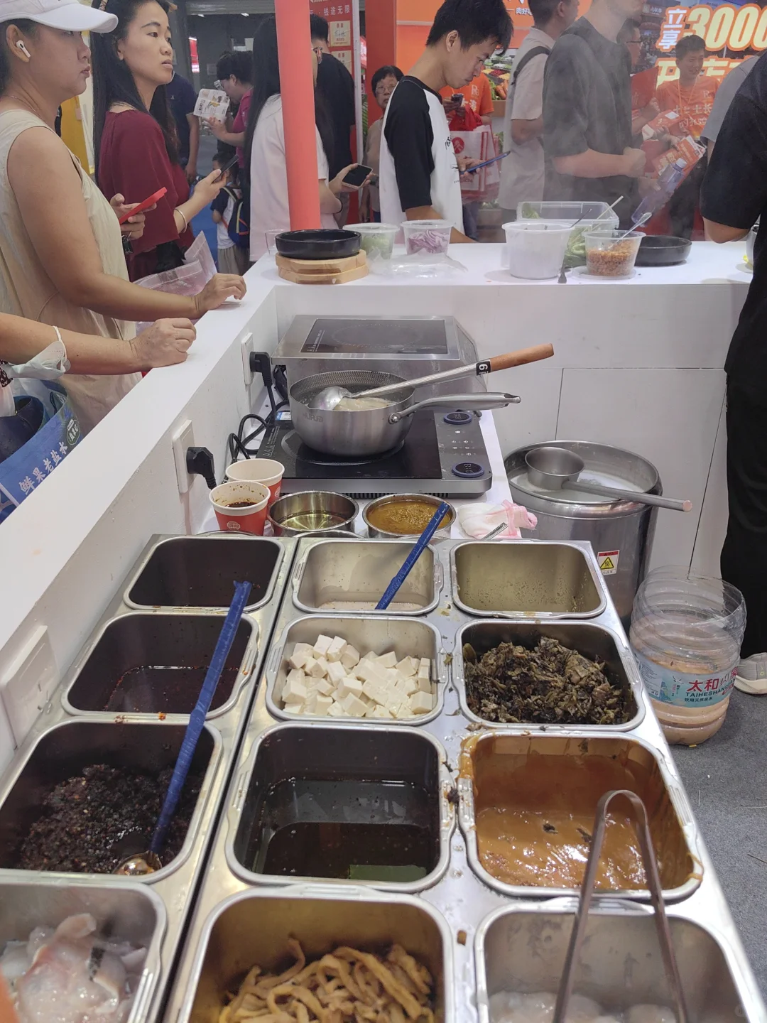 报告！广交会餐饮加盟展第二日现场情况?