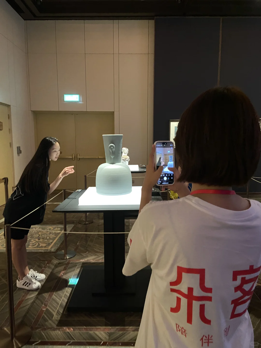 給我去拍！澳門美高梅絲綢文物展