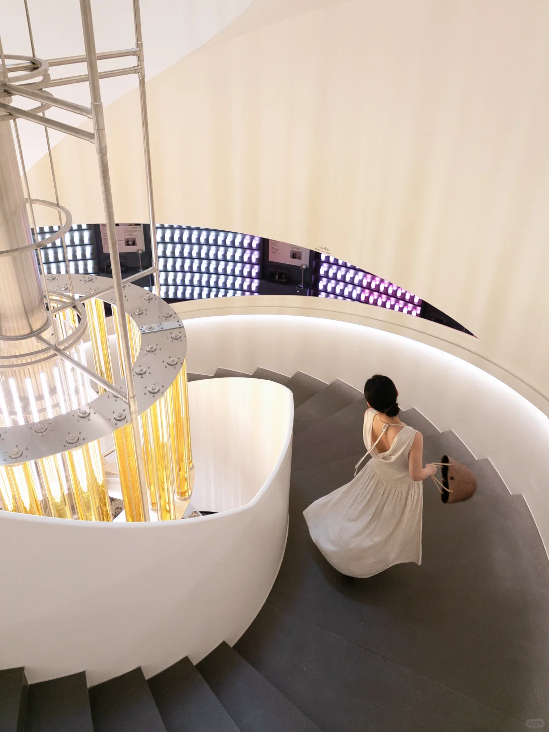 ✨广州新地标丨走进了由香气织就的时空隧道～