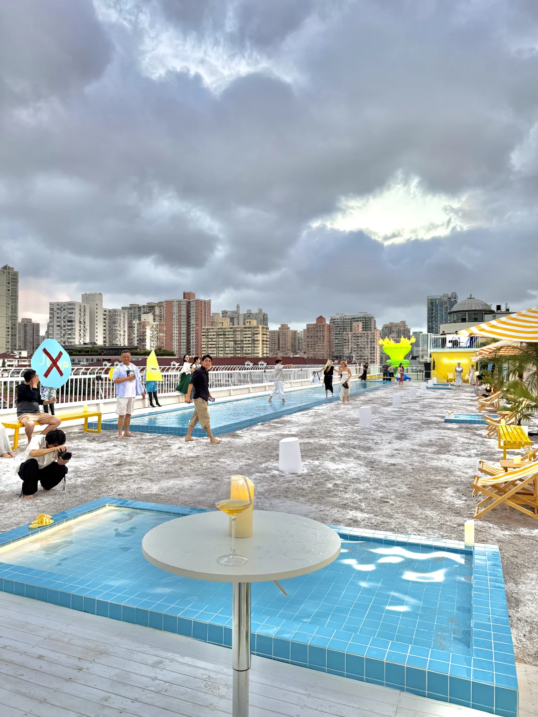 上海新展｜?️度假风拉满的屋顶展来啦！?