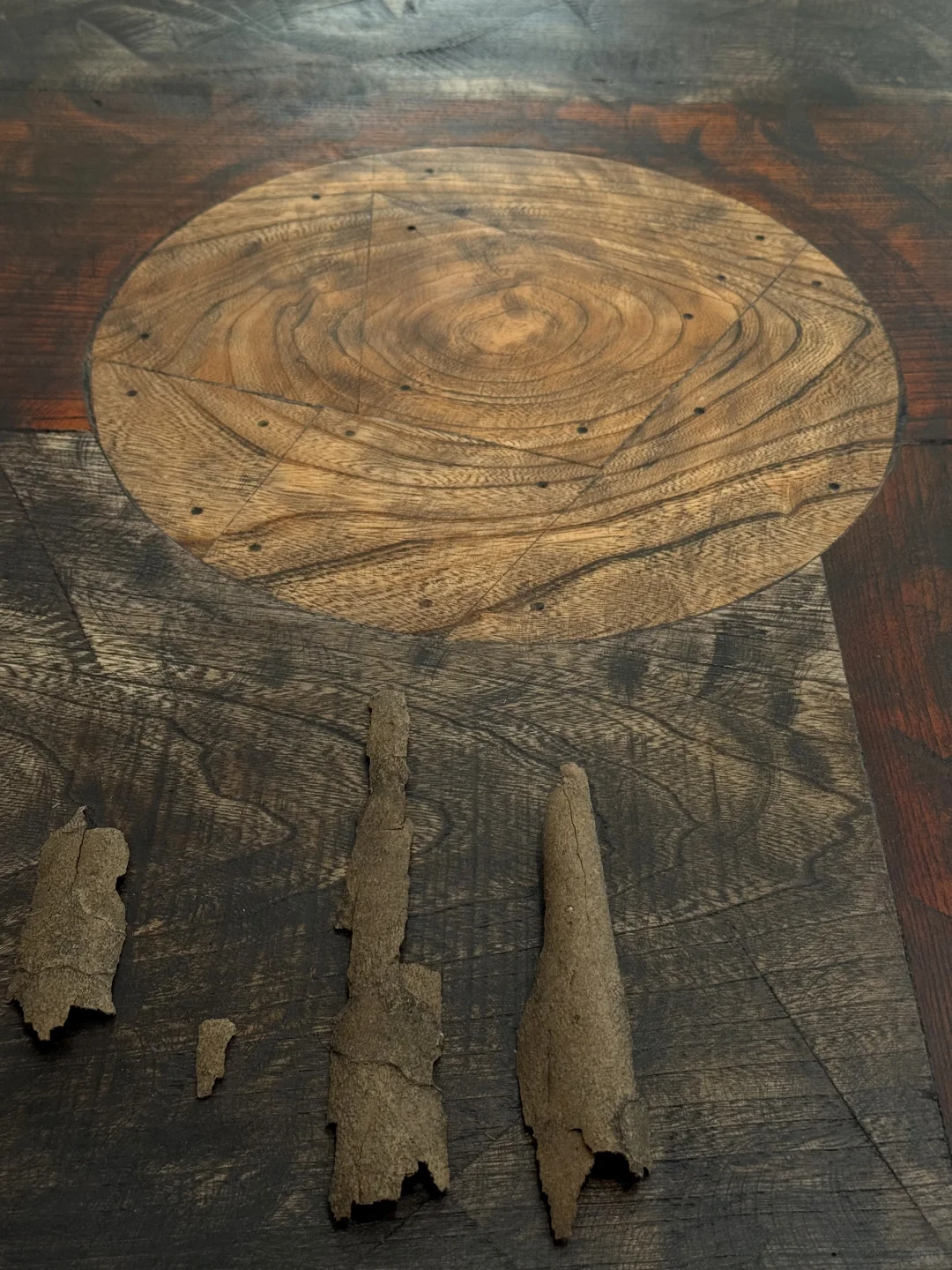 在美丽空间里看两个新展