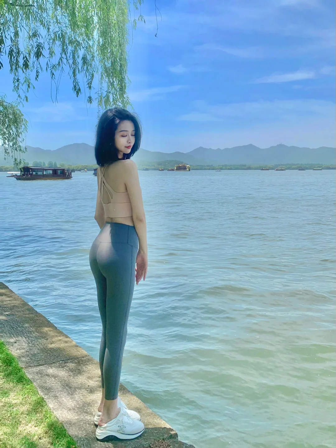 穿define走在40°C的西湖