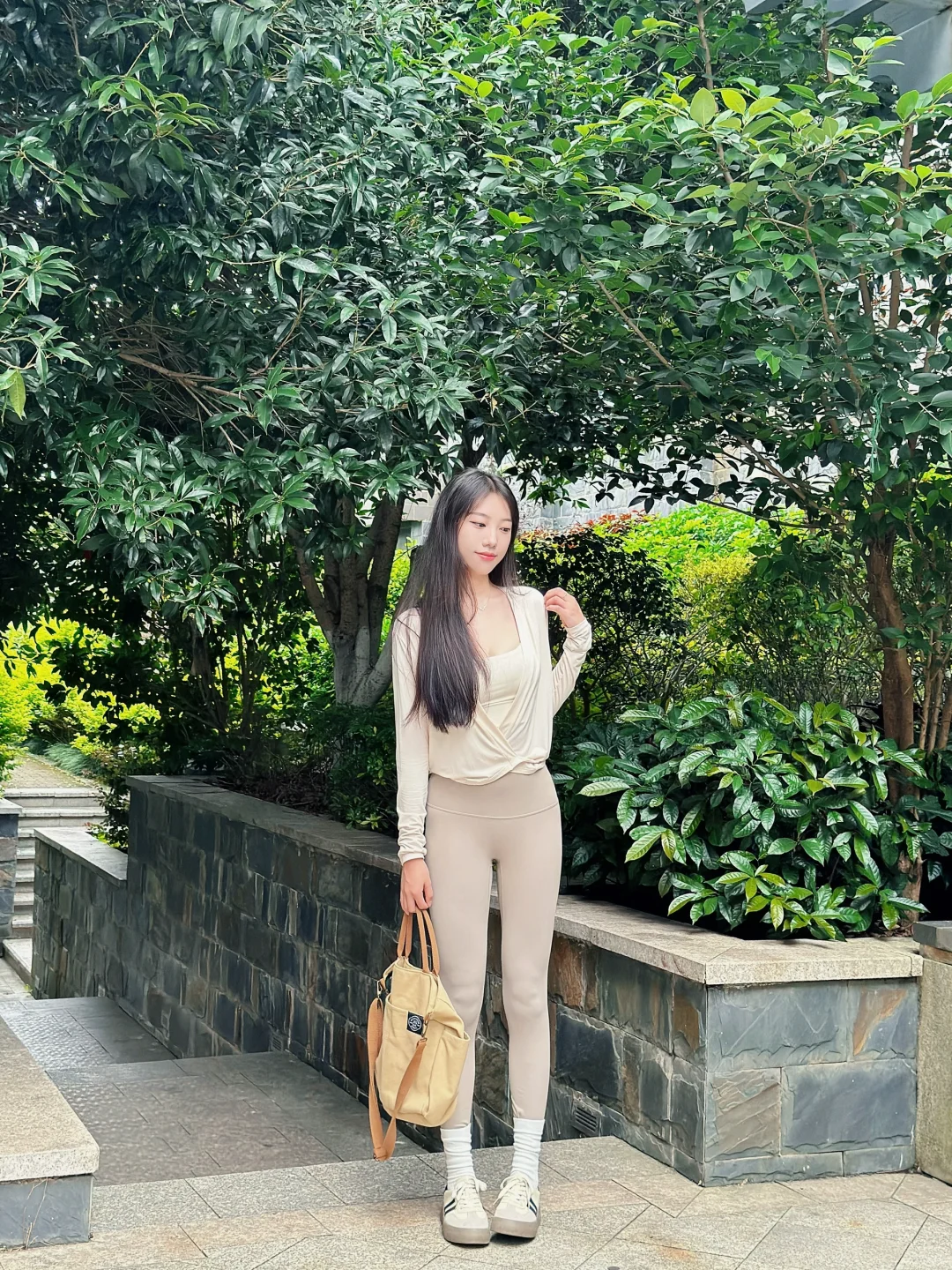 舒服又时髦的瑜伽服来了～