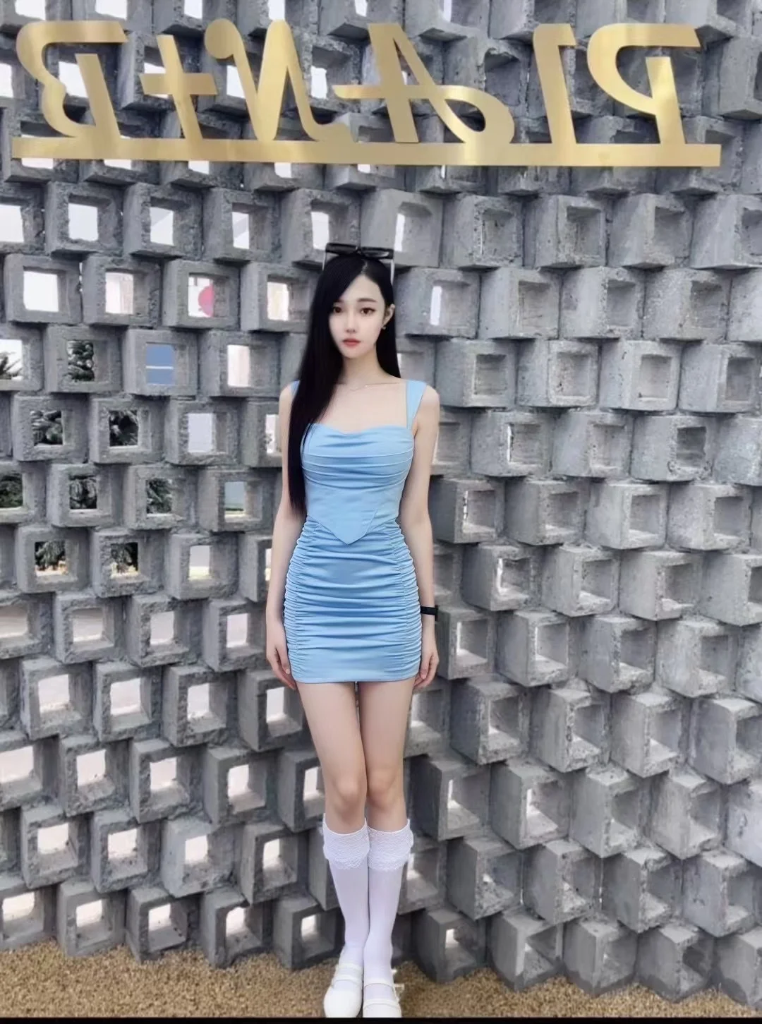 只有第四五套是我自己的衣服 其它全是换装