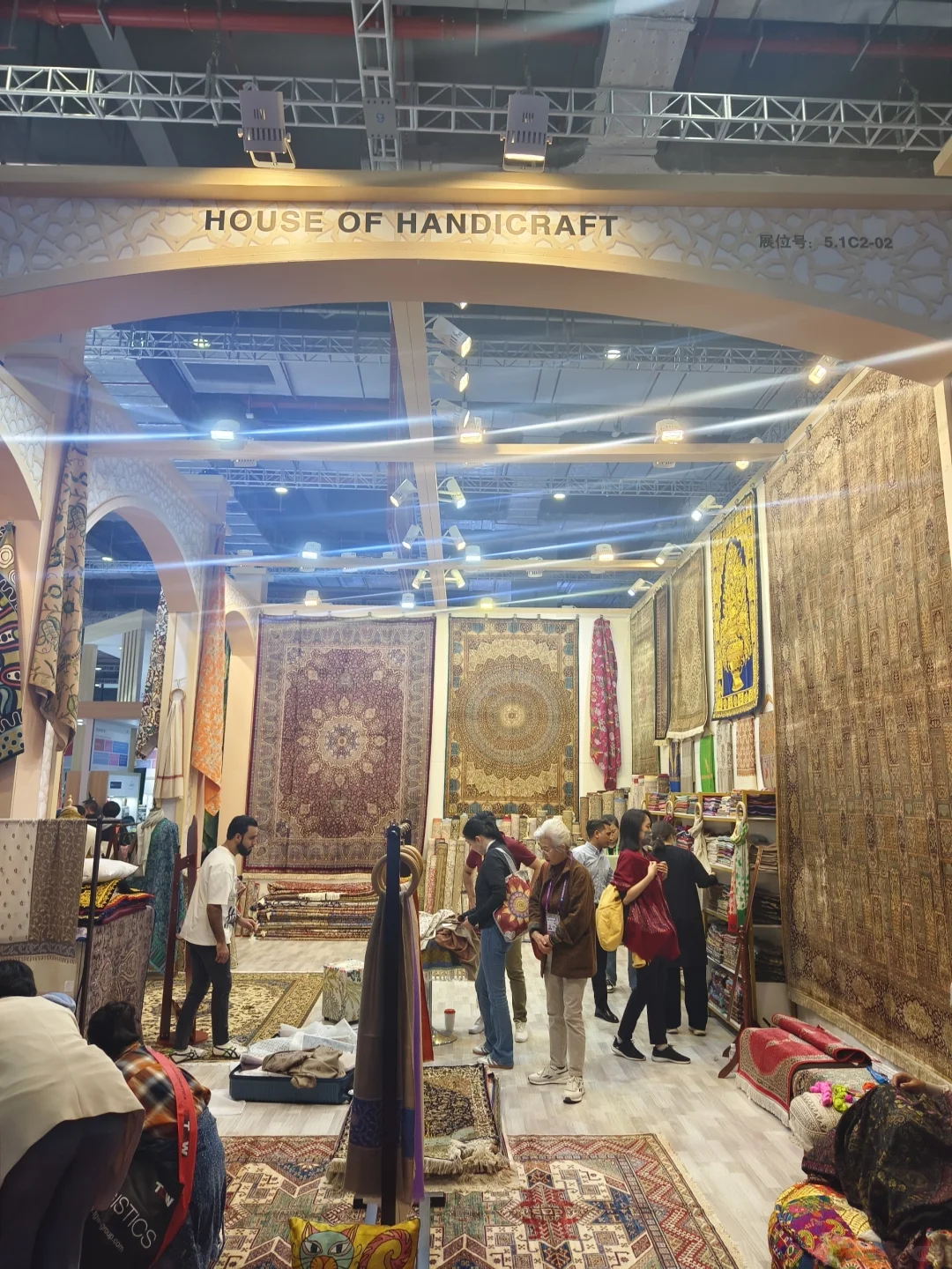 走近进博会看展2024