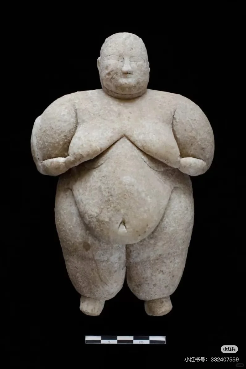 所谓穿衣自由跟史前时期的美女