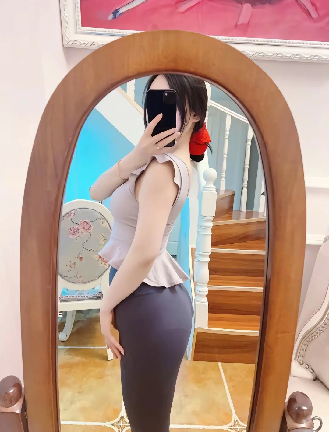 瑜伽服的魔力：穿上秒变“柔韧达人”