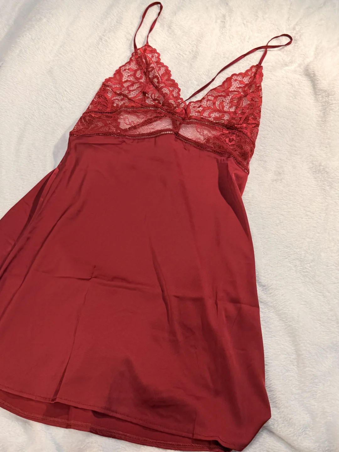 四选一急急急?左滑帮我选约会战袍！！