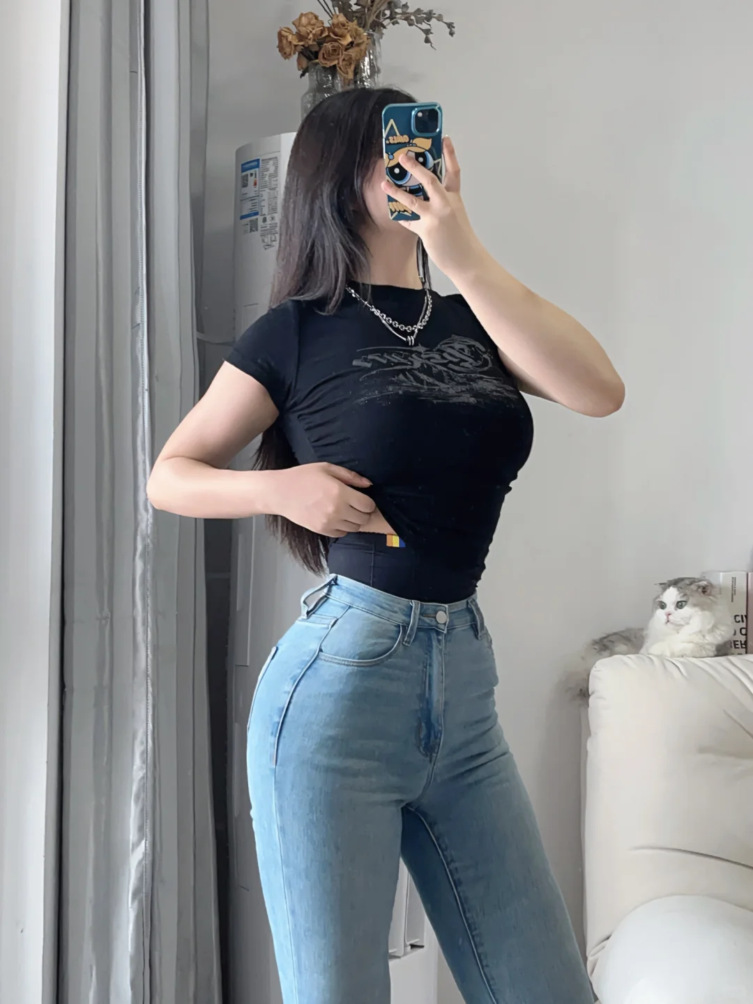 太顶了?权威腰臀比拿捏