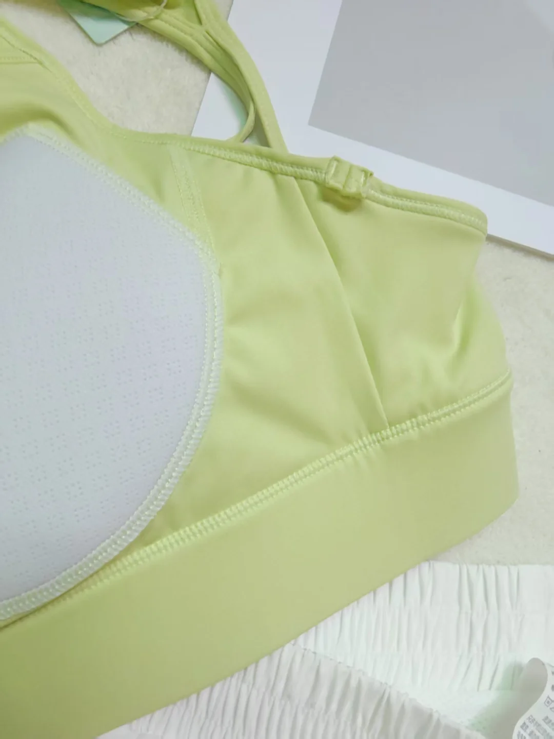 后悔没早买！穿上直接白两个度的神仙瑜伽服