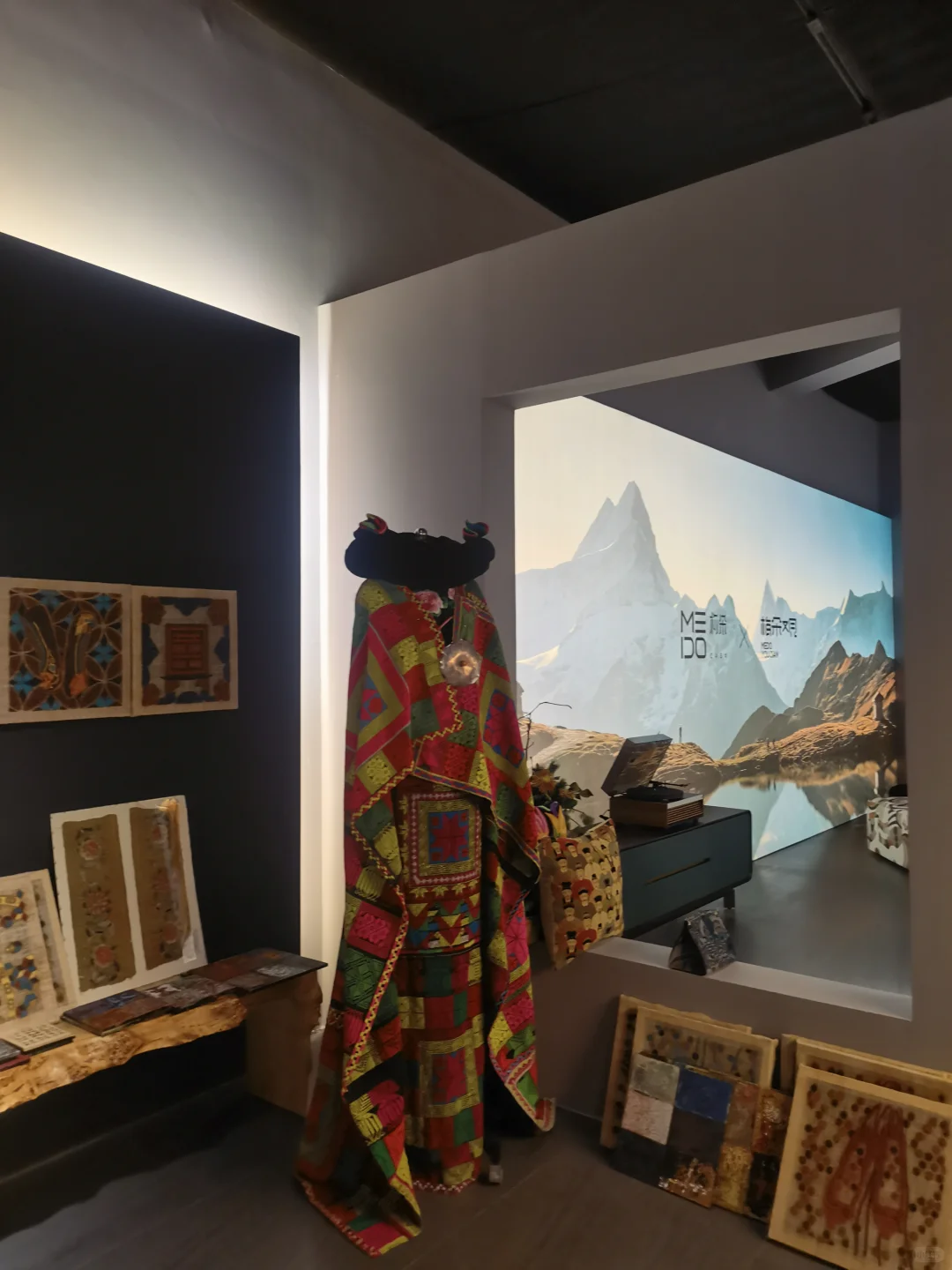 设计师逛展，带你感受民族文化魅力。