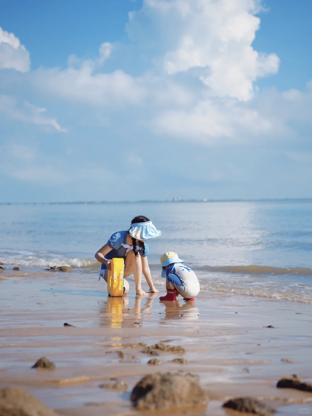 带娃去海边，亲子照这么拍自由感满满|附教程