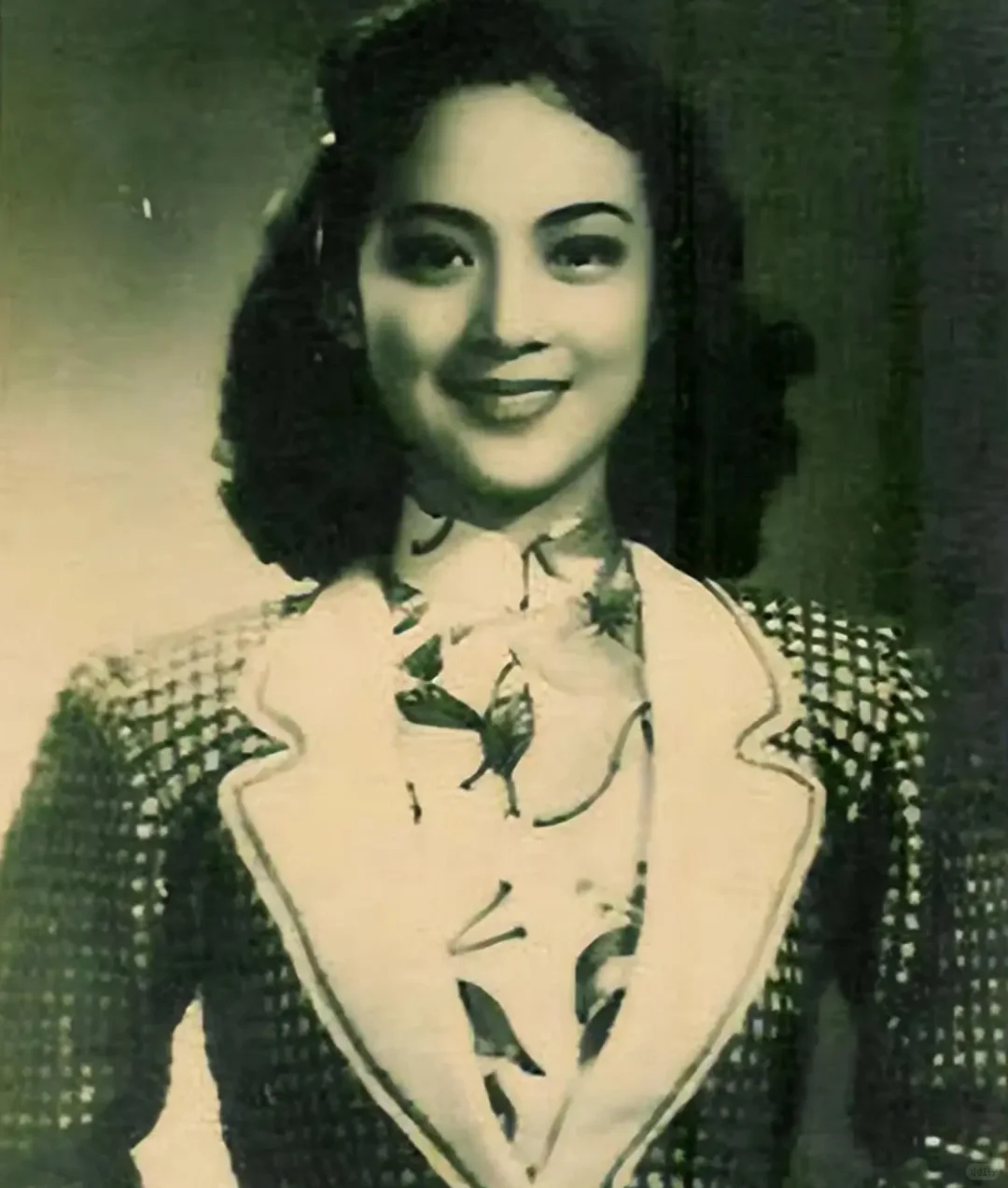 王丹凤，美人一生传奇