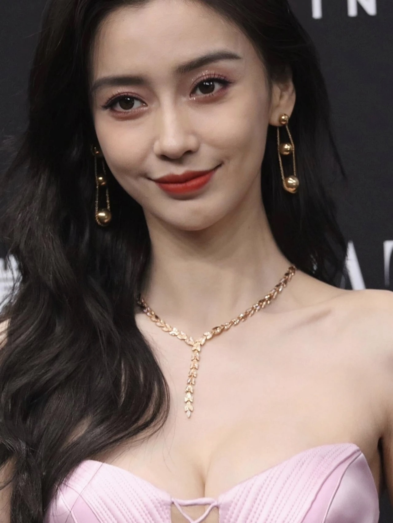 Angelababy竟然有这么波涛汹涌的照片