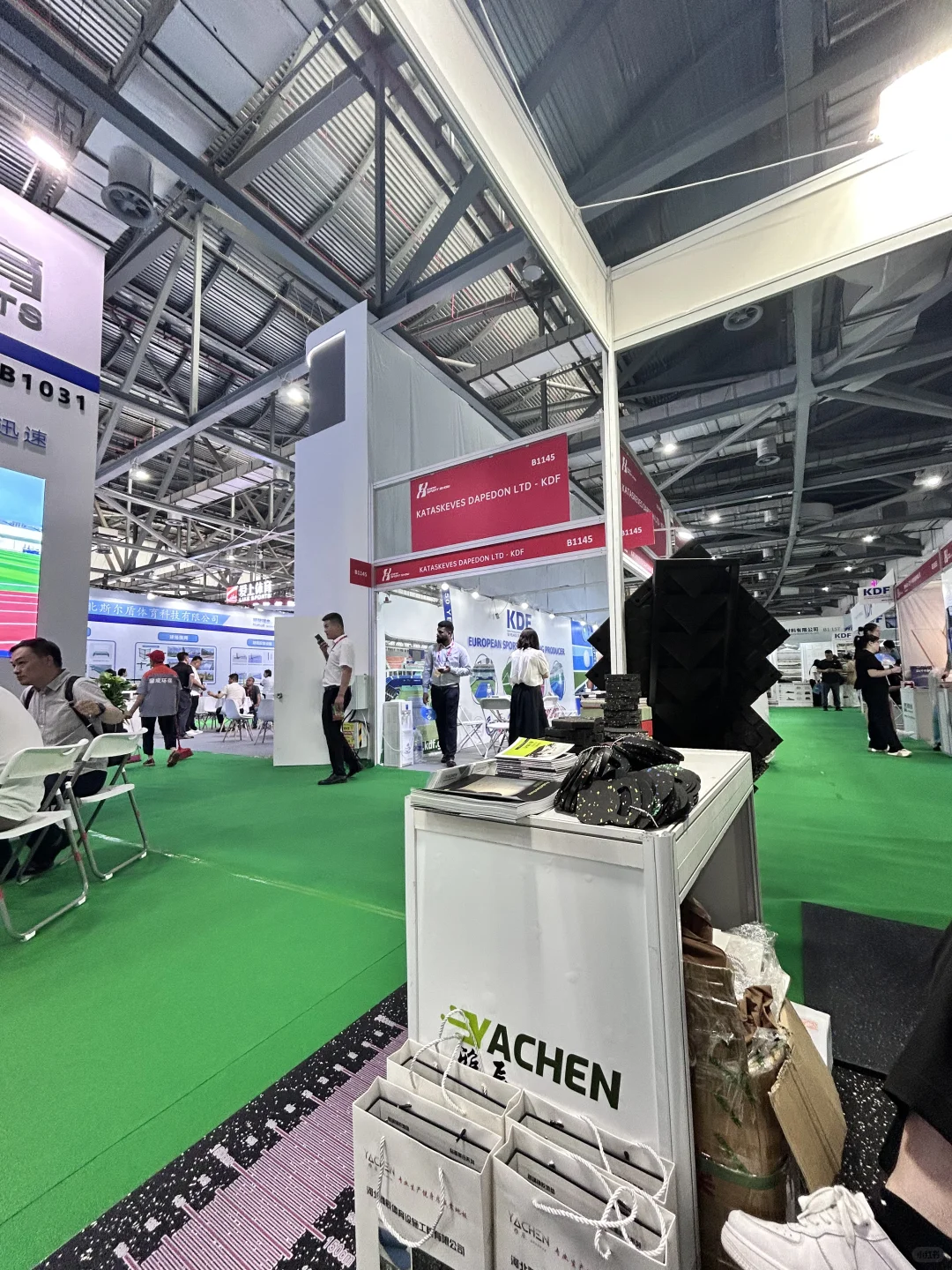 南昌女研勇闯体博会