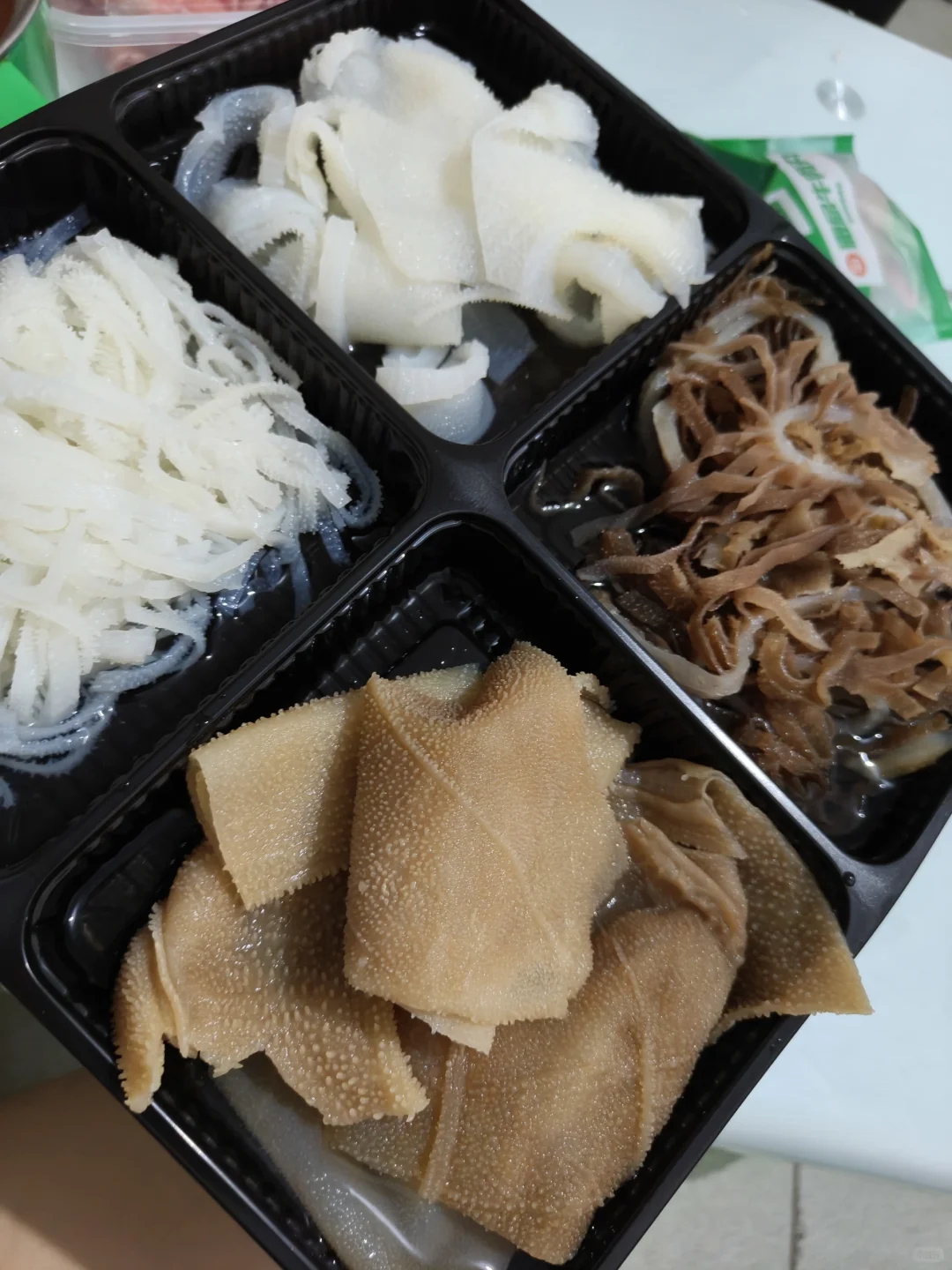 开春第一顿火锅~必须安排!锅圈毛肚自由!