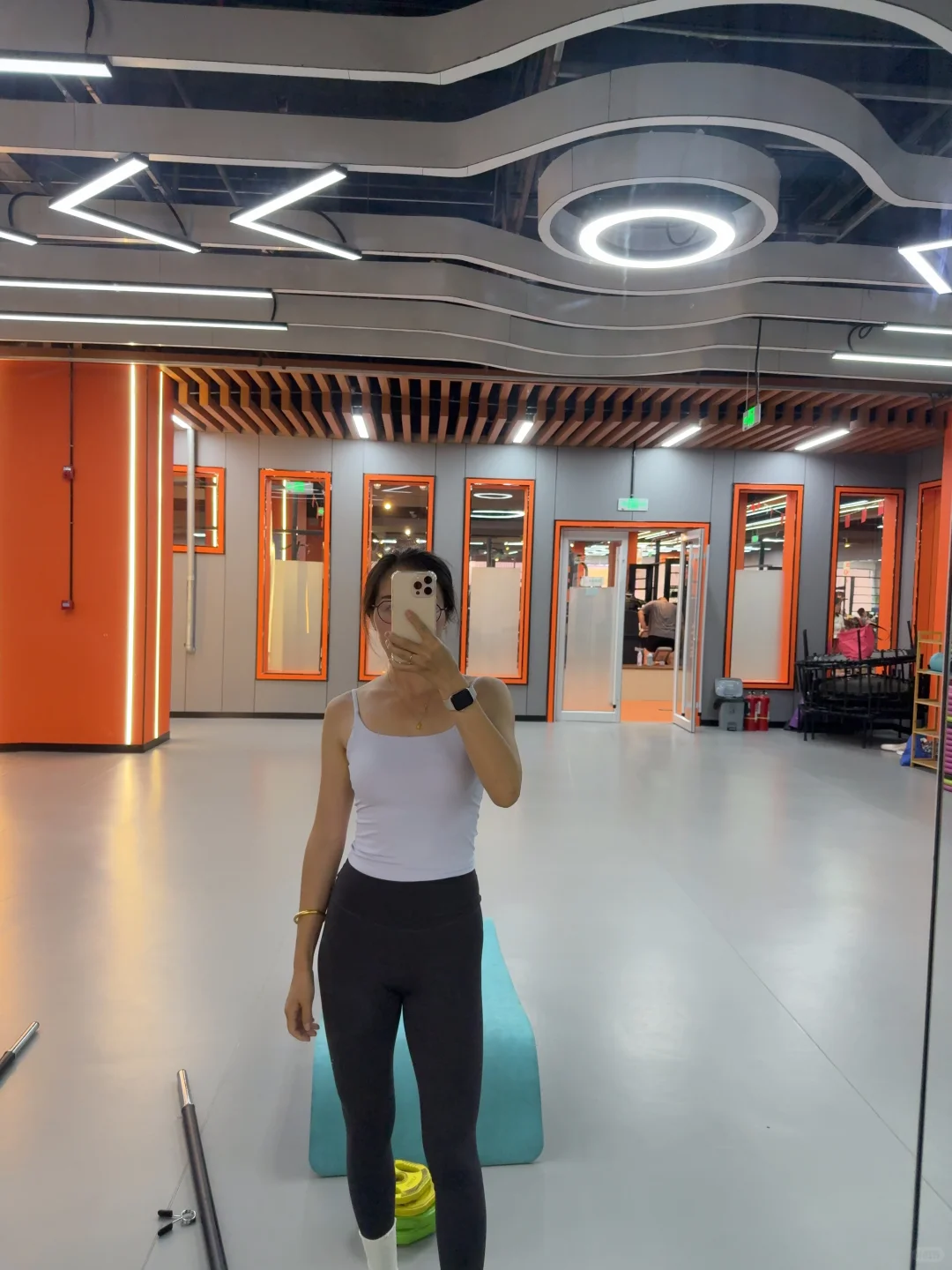 中年少妇的健身打卡日常