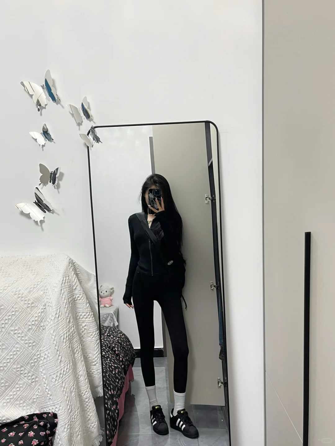 Crush约我夜骑穿哪套姐妹们！二选一